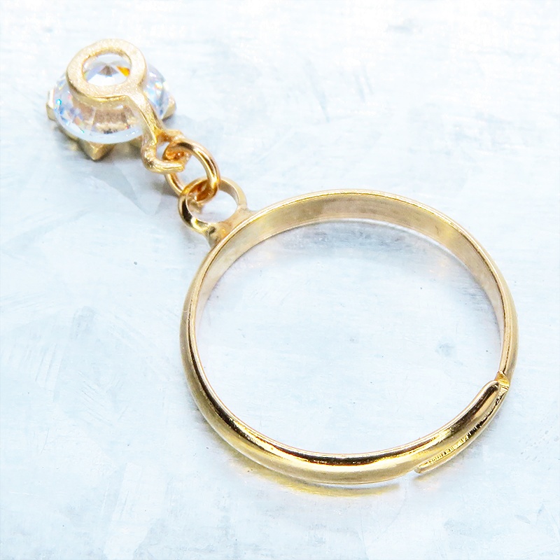 マットゴールド 猫フレームのキュービックジルコニアのリング フリーサイズ(デフォルト13号)