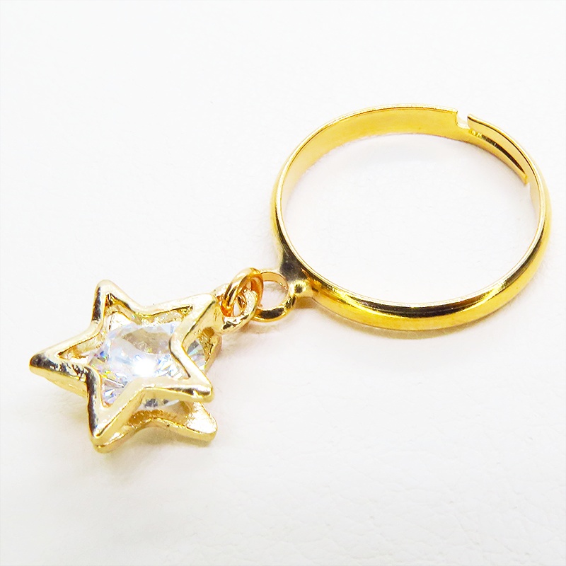 マットゴールド 星フレームのキュービックジルコニアのリング フリーサイズ(デフォルト13号)