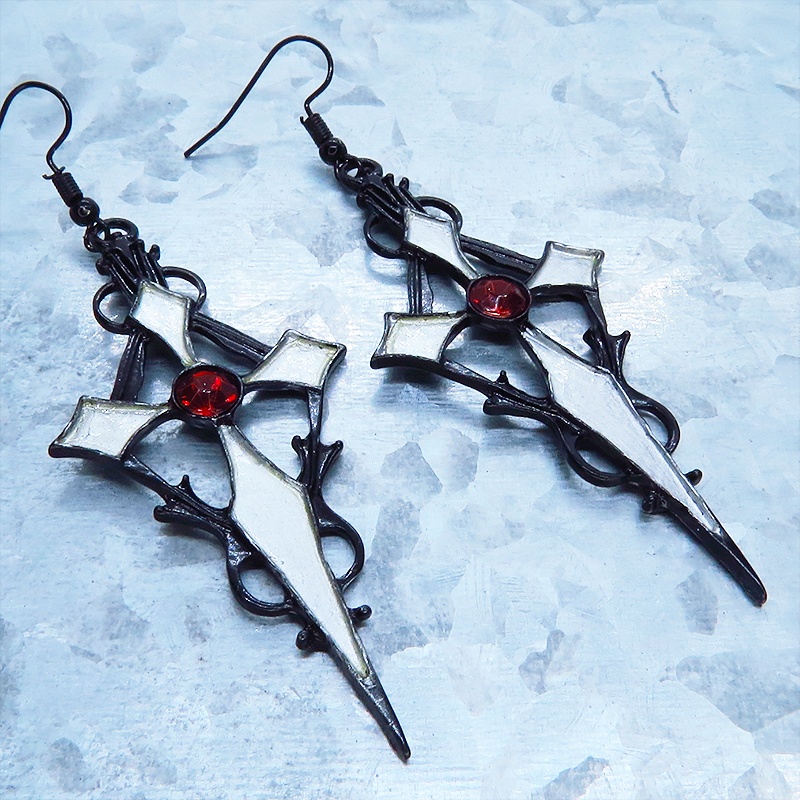 ブラック&シルバー ゴシック調ロザリオのピアス ロック パンク ゴス