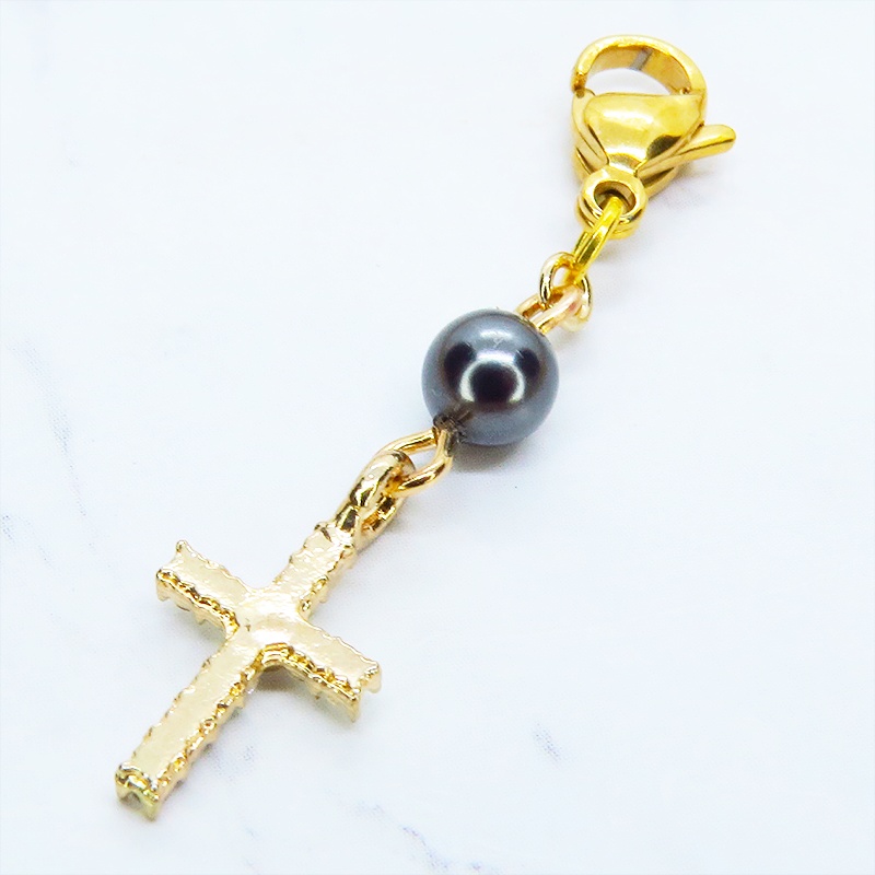 マスク・スマホチャーム ゴールドカラー ラインストーンが輝くロザリオとスワロフスキーパール(ガンメタル)のチャーム 金具変更可