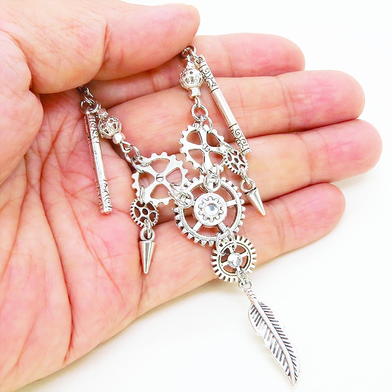 アンティークシルバー フェザーと歯車を組合せた多層構造のスチームパンク風ネックレス ラインストーン アジャスター可