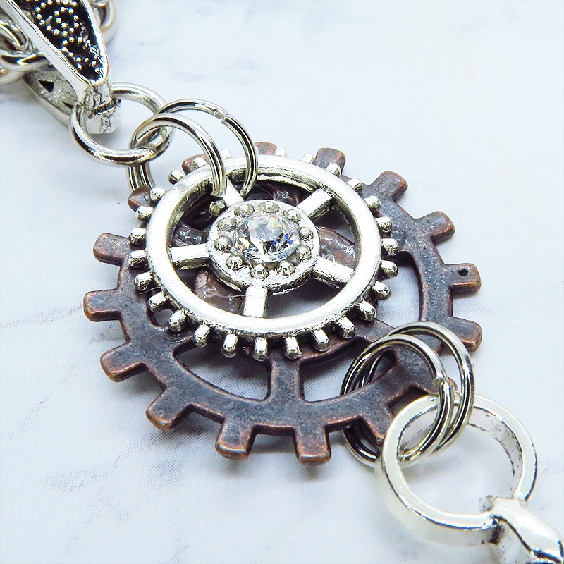 アンティークシルバー ゴシック調ロザリオと歯車を組合せた重厚スチームパンクネックレス 長さ調整可