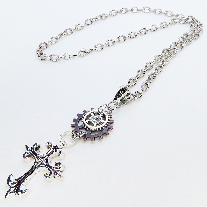 アンティークシルバー ゴシック調ロザリオと歯車を組合せた重厚スチームパンクネックレス 長さ調整可
