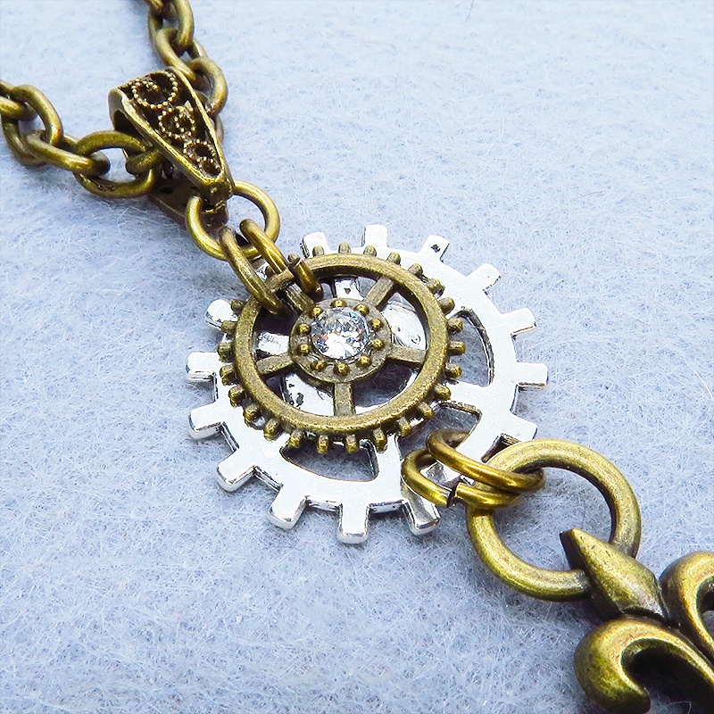 アンティークゴールド ゴシック調ロザリオと歯車を組合せた重厚スチームパンクネックレス 長さ調整可