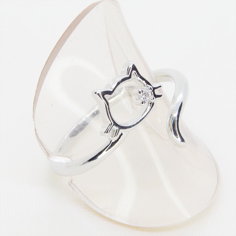 シルバー925 柔らかい曲線の猫シルエットモチーフのリング フリーサイズ キュービックジルコニア 尻尾