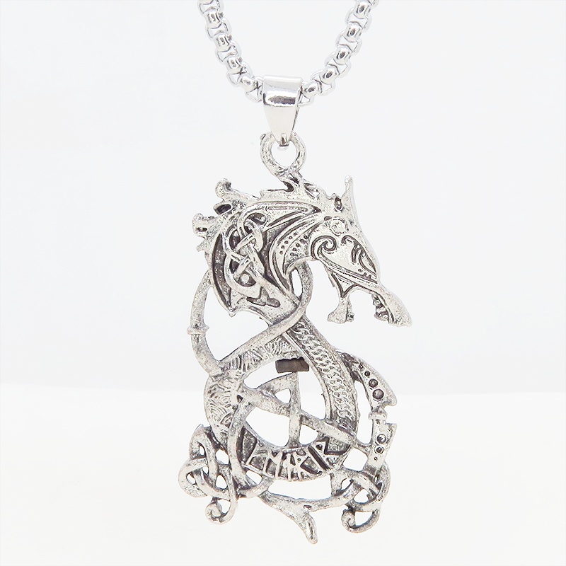 ステンレス アンティークシルバー ドラゴンモチーフのペンダントネックレス ステンレスチェーン ゴシック パンク メタル
