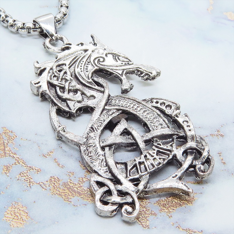 ステンレス アンティークシルバー ドラゴンモチーフのペンダントネックレス ステンレスチェーン ゴシック パンク メタル