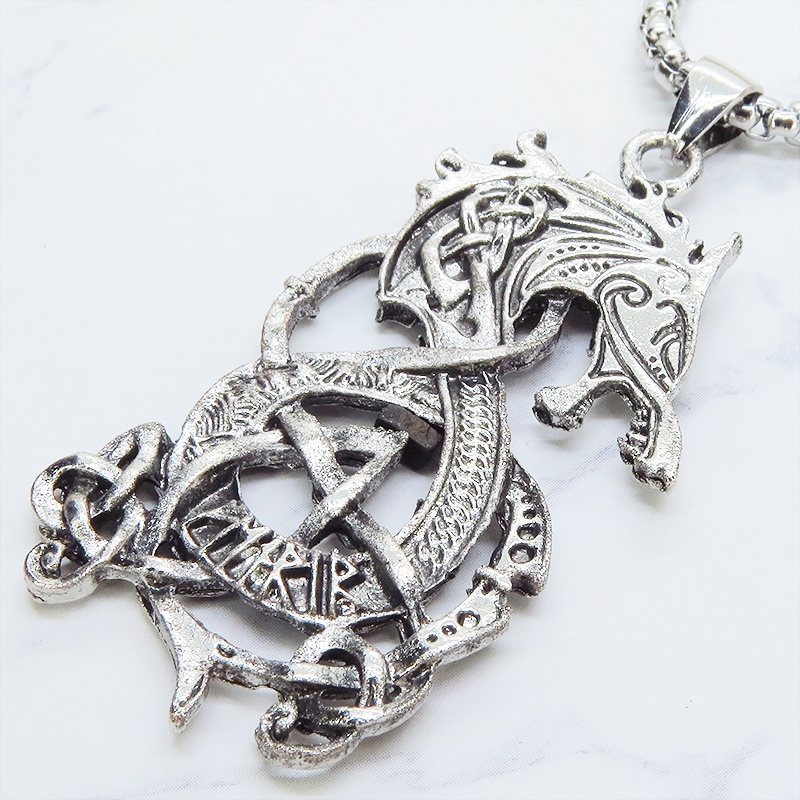ステンレス アンティークシルバー ドラゴンモチーフのペンダントネックレス ステンレスチェーン ゴシック パンク メタル