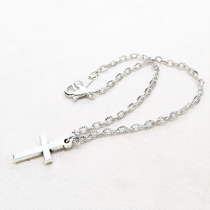 シルバーカラー ロザリオチャームと模様入りチェーンのシンプルなブレスレット アジャスター追加可