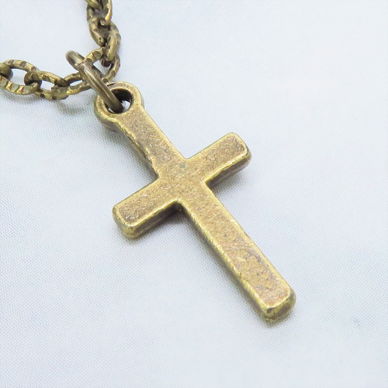 アンティークゴールド ロザリオチャームと模様入りチェーンのシンプルなブレスレット アジャスター追加可