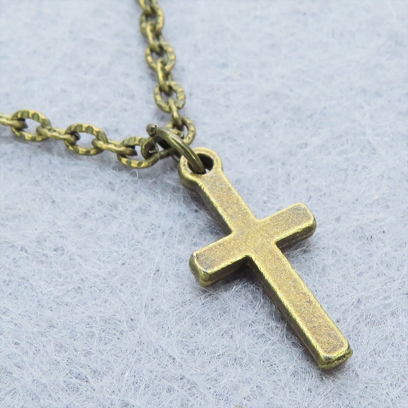 アンティークゴールド ロザリオチャームと模様入りチェーンのシンプルなブレスレット アジャスター追加可