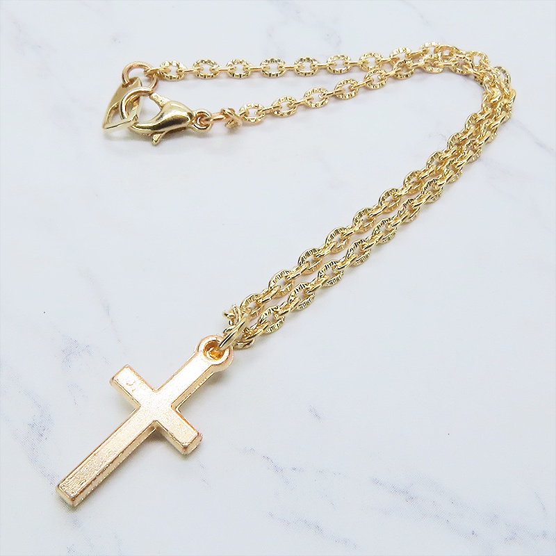 マットゴールド ロザリオチャームと模様入りチェーンのシンプルなブレスレット アジャスター追加可