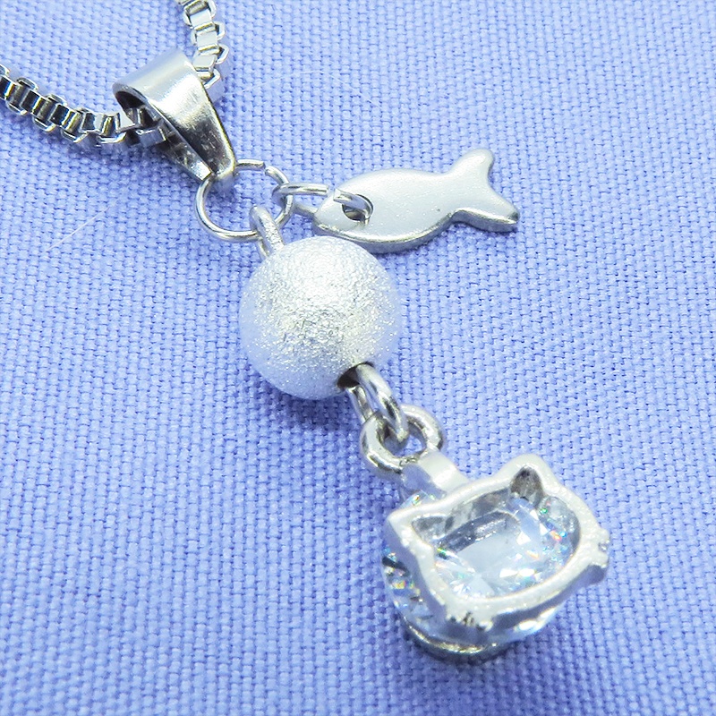 ステンレス製 シルバーカラー 猫フレームキュービックジルコニアのコンパクトなネックレス ベネチアンチェーン