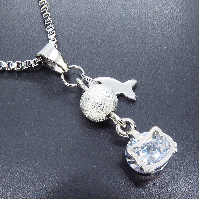 ステンレス製 シルバーカラー 猫フレームキュービックジルコニアのコンパクトなネックレス ベネチアンチェーン