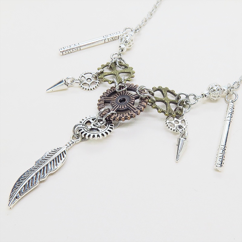 アンティークシルバー フェザーと歯車を組合せたスチームパンク風ネイティブ・アメリカンネックレス 長さ調整可