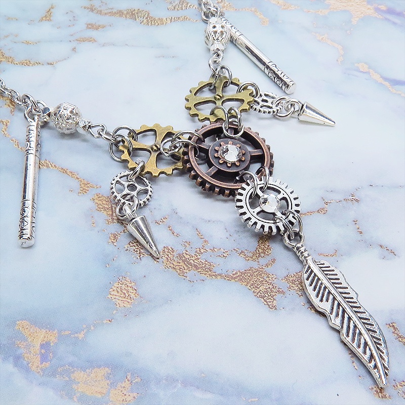 アンティークシルバー フェザーと歯車を組合せたスチームパンク風ネイティブ・アメリカンネックレス 長さ調整可