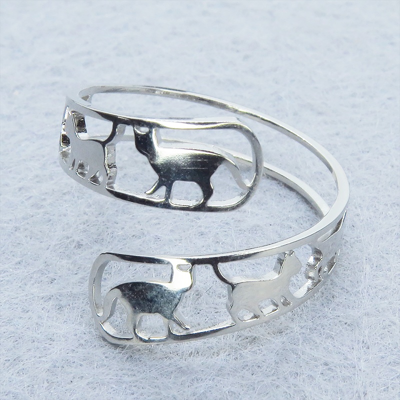 ステンレス製 シルバーカラー 歩く猫シルエットが連なる大人可愛いリング フリーサイズ