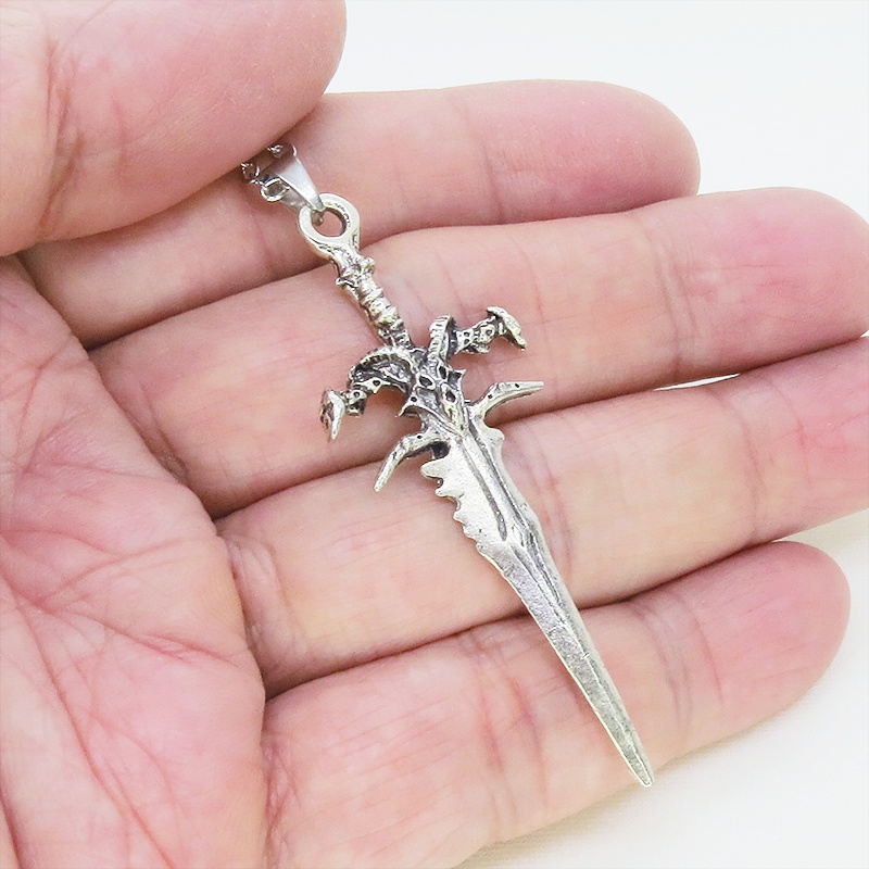 アンティークシルバー ゴシック調ソード(剣)のペンダントネックレス アジャスター付 長さ調整可