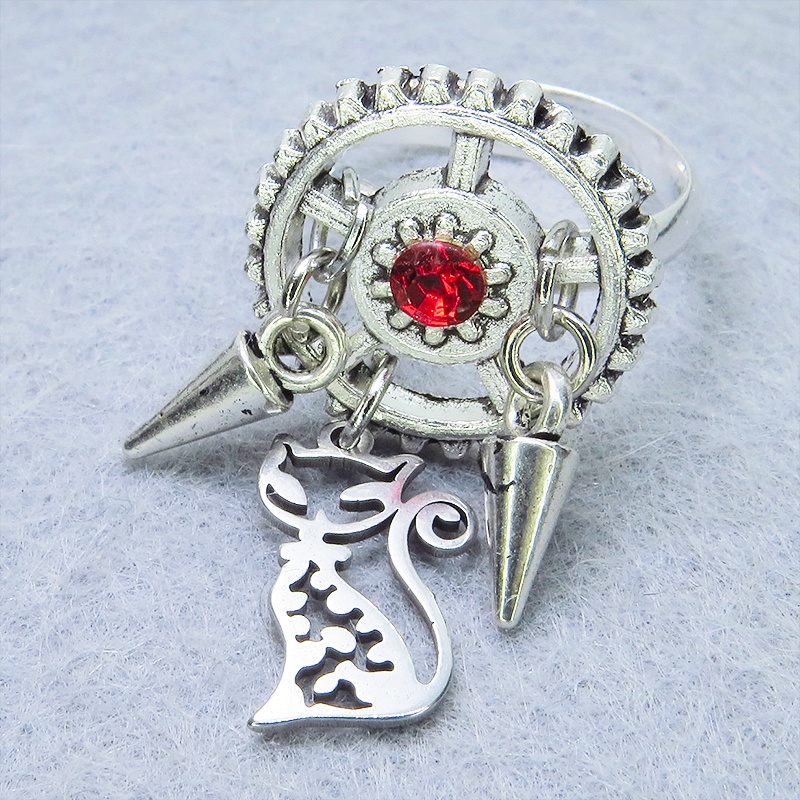 アンティークシルバー 猫と歯車のスチームパンク風リング スワロフスキー(スカーレット) スパイク フリーサイズ