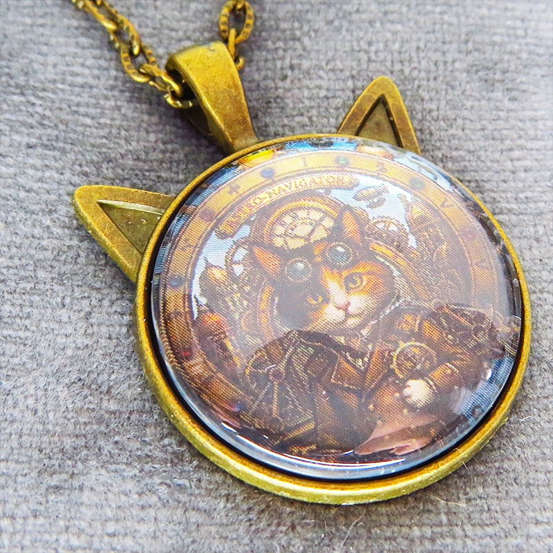 アンティークゴールド 猫耳カボションペンダントネックレス スチームパンク 三毛猫パイロット 長さ調整可