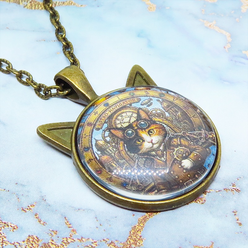 アンティークゴールド 猫耳カボションペンダントネックレス スチームパンク 三毛猫パイロット 長さ調整可