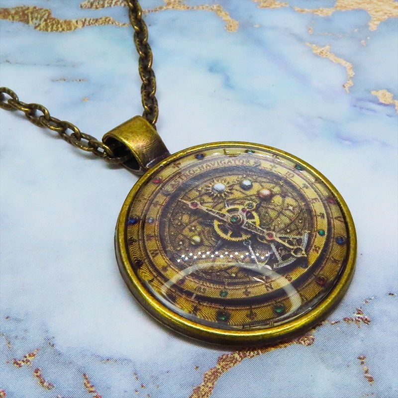 アンティークゴールド 羅針盤と歯車の描かれたスチームパンク風カボションペンダントネックレス TYPE-B 長さ調整可
