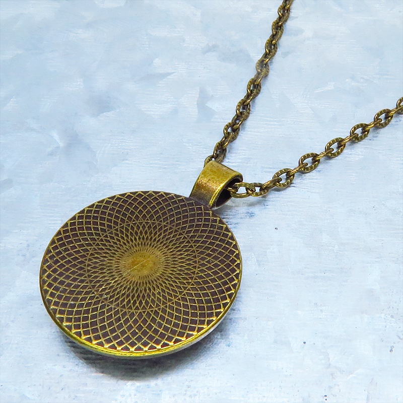 アンティークゴールド 羅針盤と歯車の描かれたスチームパンク風カボションペンダントネックレス TYPE-B 長さ調整可