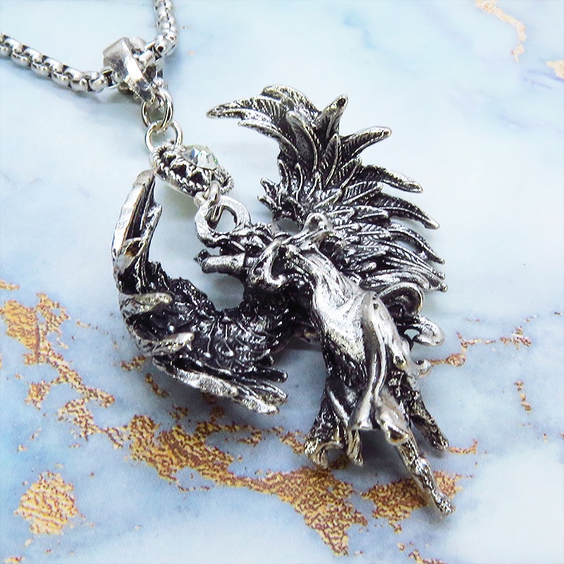 ステンレス シルバーカラー 翼を広げる天使のリアルな立体的ペンダント・ネックレス ラインストーン ロングネックレス