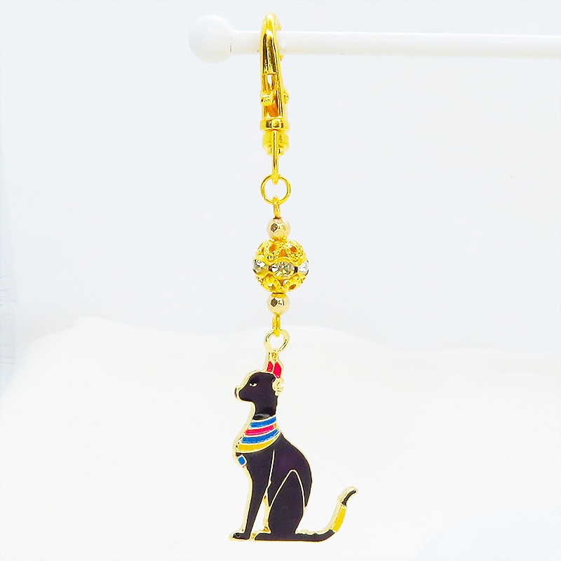 古代エジプトの猫の神様バステトのキーホルダー 黒猫 エナメル ゴールドカラービーズ 金具変更可