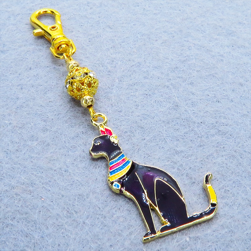 古代エジプトの猫の神様バステトのキーホルダー  黒猫 エナメル ゴールドカラービーズ 金具変更可