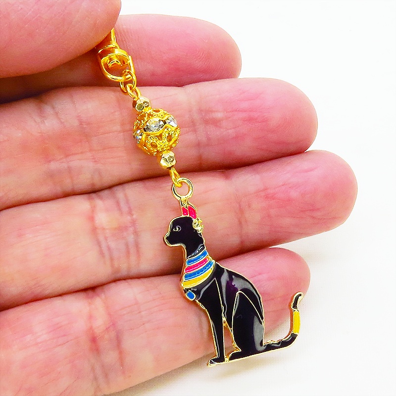 古代エジプトの猫の神様バステトのキーホルダー 黒猫 エナメル ゴールドカラービーズ 金具変更可