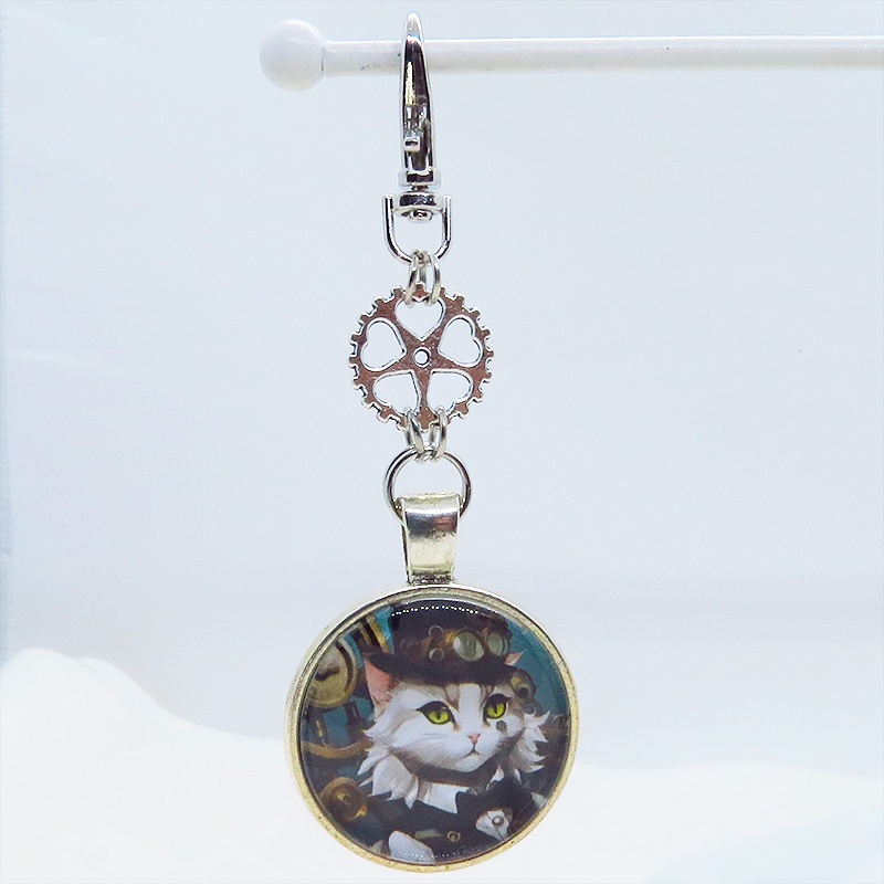 シルバーカラー カボションペンダント キーホルダー スチームパンク シルクハットの毛長白猫 金具変更可
