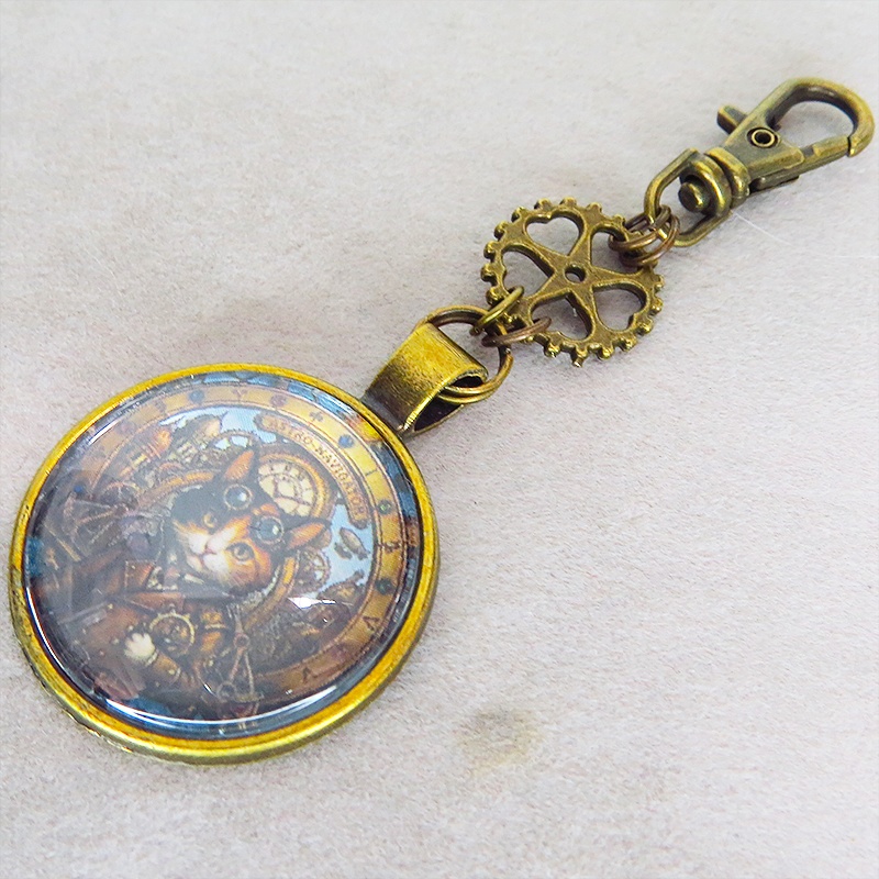 アンティークゴールド カボションペンダントキーホルダー スチームパンク 三毛猫パイロット 金具変更可