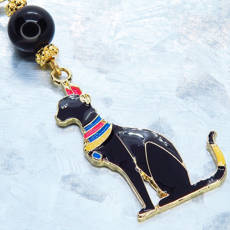 古代エジプトの猫の神様バステトのキーホルダー 黒猫 エナメル オニキスビーズ 金具変更可