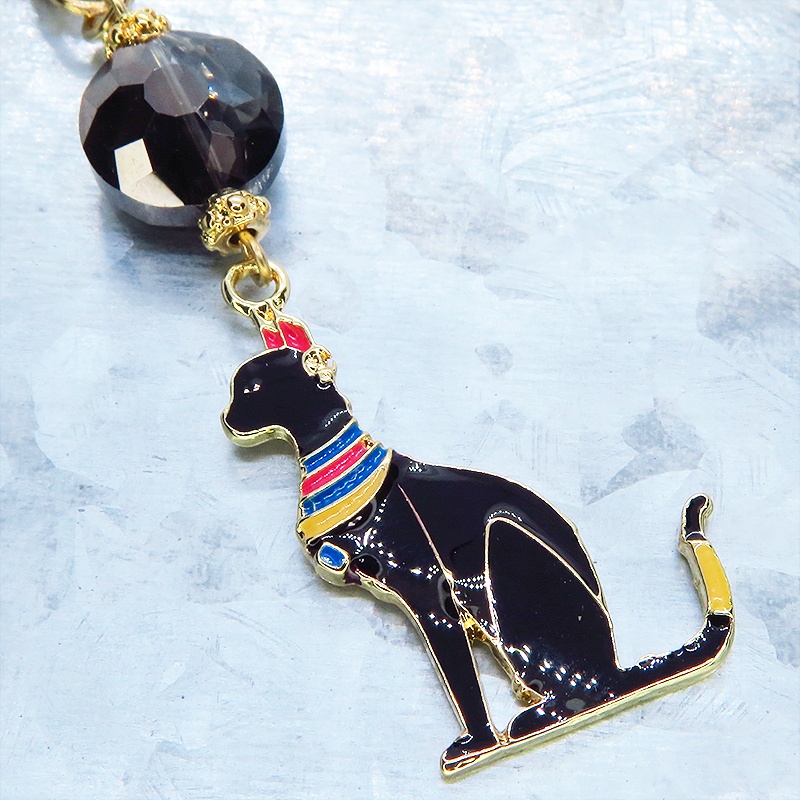 古代エジプトの猫の神様バステトのキーホルダー 黒猫 エナメル クリアブラックビーズ 金具変更可