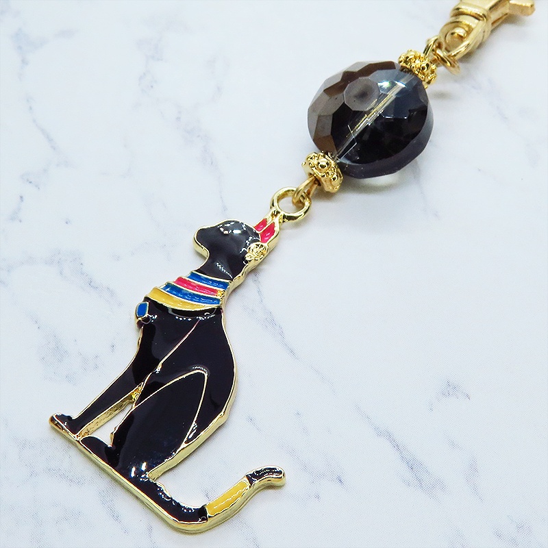 古代エジプトの猫の神様バステトのキーホルダー 黒猫 エナメル クリアブラックビーズ 金具変更可