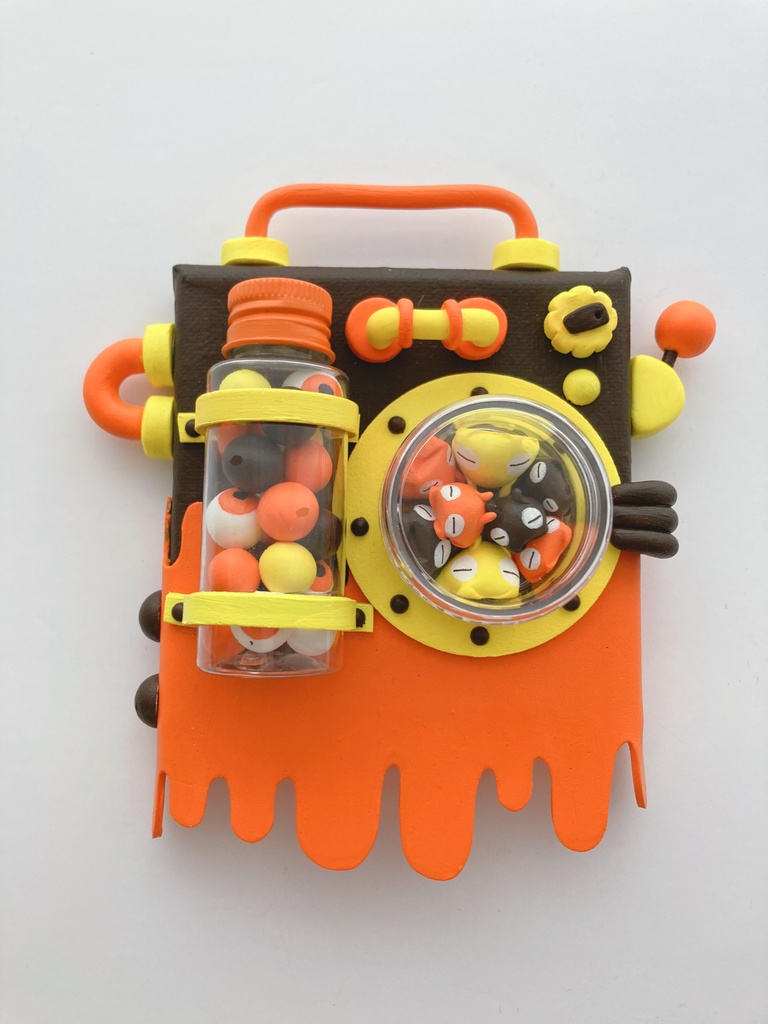 toysbox -orange-