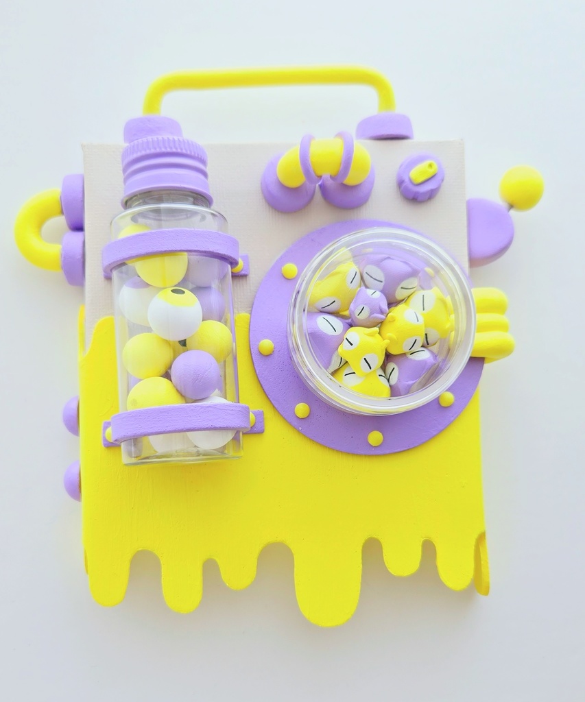 toysbox -yellow-