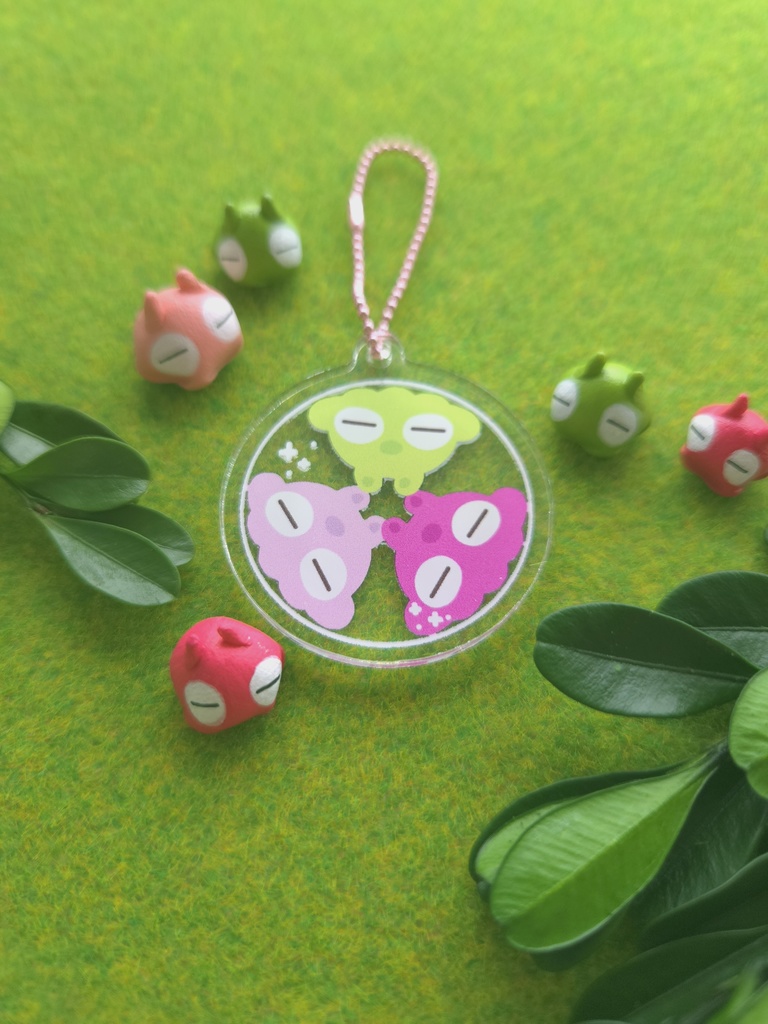 カプセル風アクリルキーホルダー