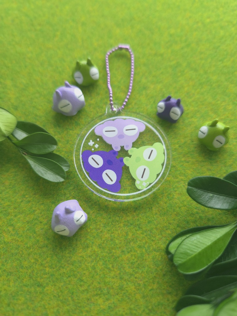 カプセル風アクリルキーホルダー