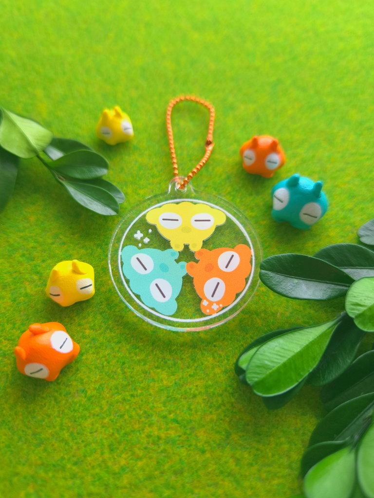 カプセル風アクリルキーホルダー