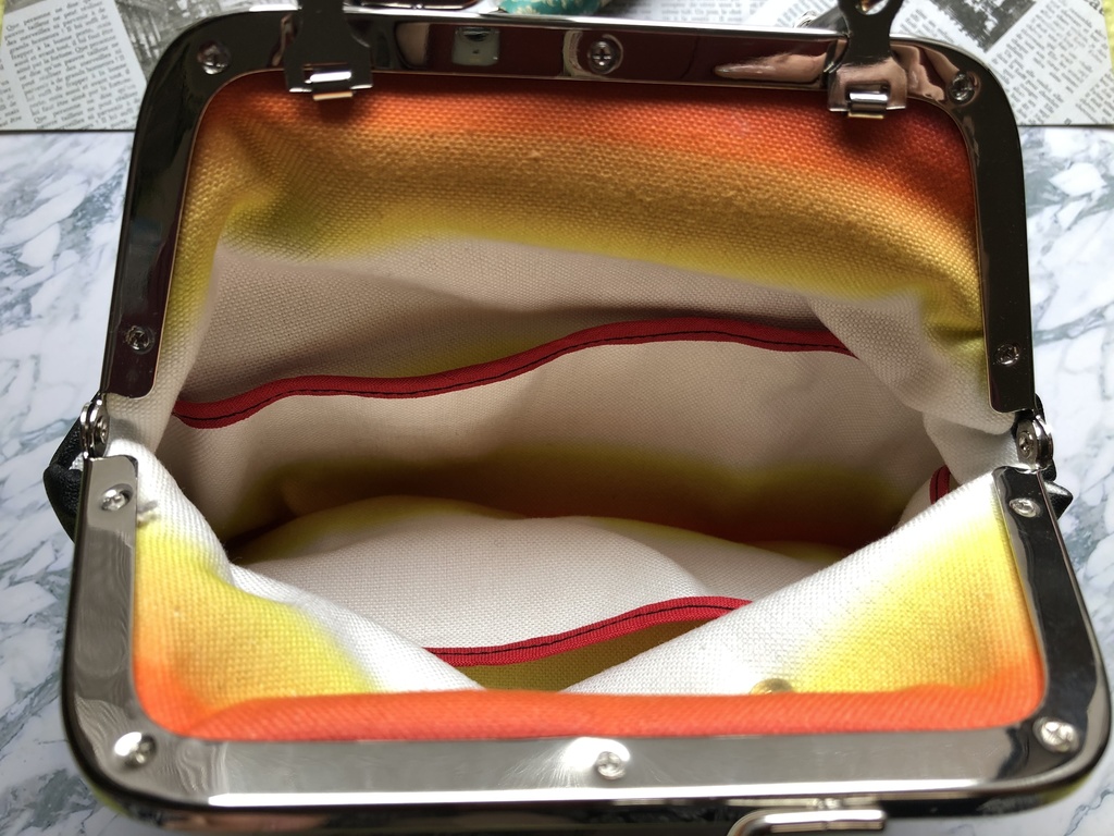 【SALE】煉獄杏寿郎イメージ/がま口(チェーンストラップ付き)