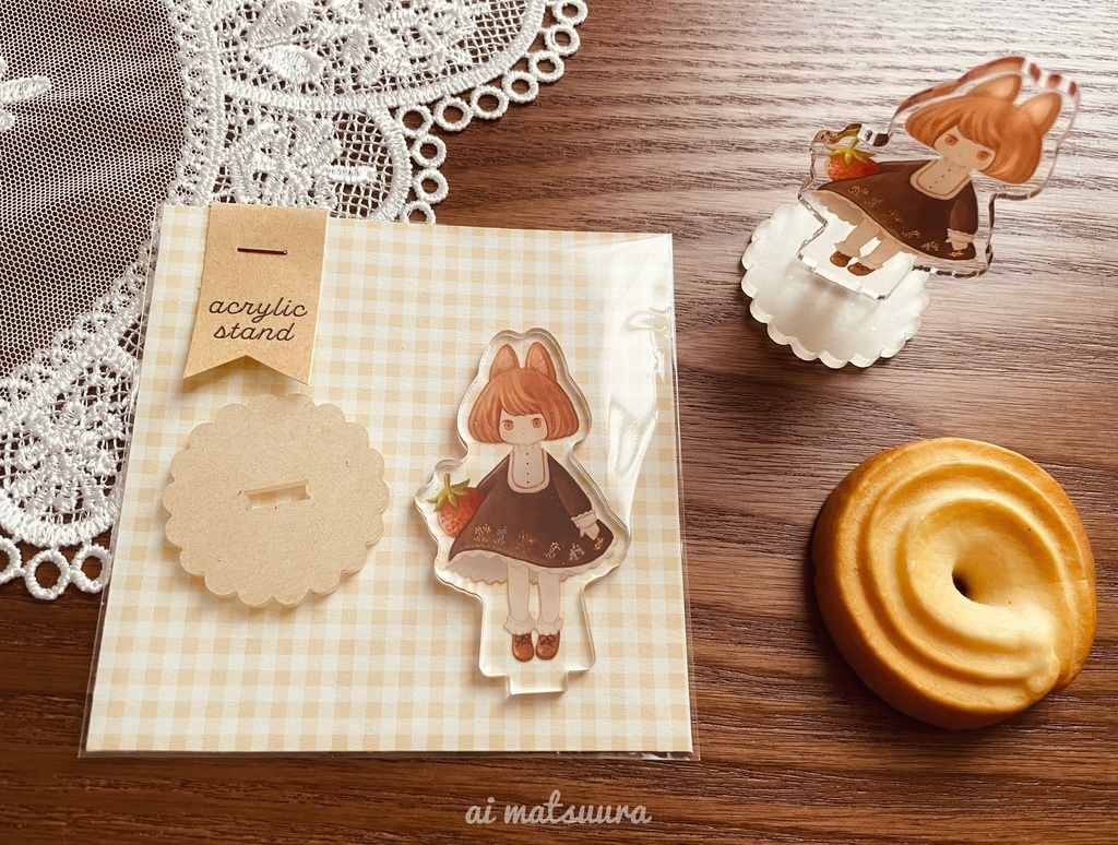 アクリルスタンド「いちごのねこちゃん」