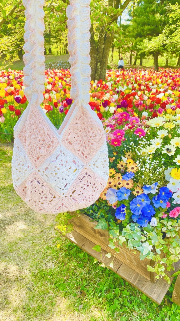 【たっぷりフリルがかわいい!】透かしモチーフのコットンバッグ【ハンドメイド】