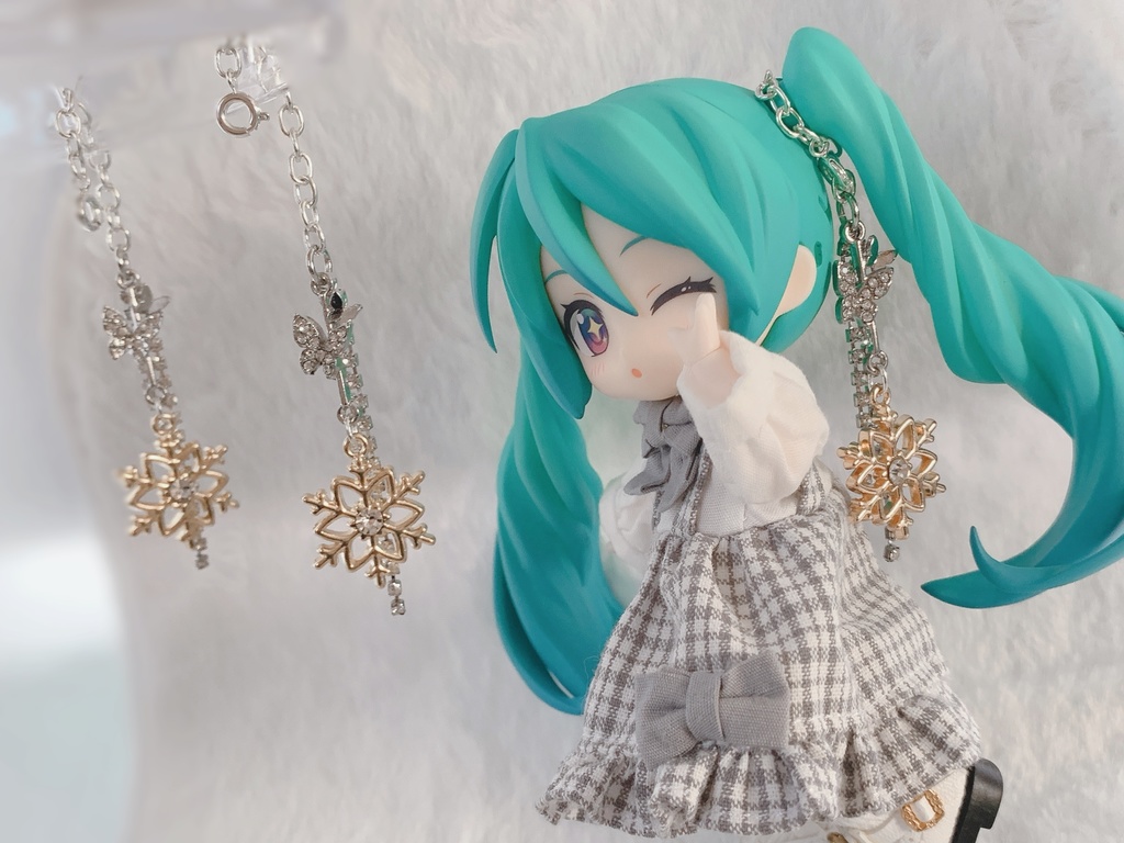 雪と蝶のアクセサリー【ホワイト】