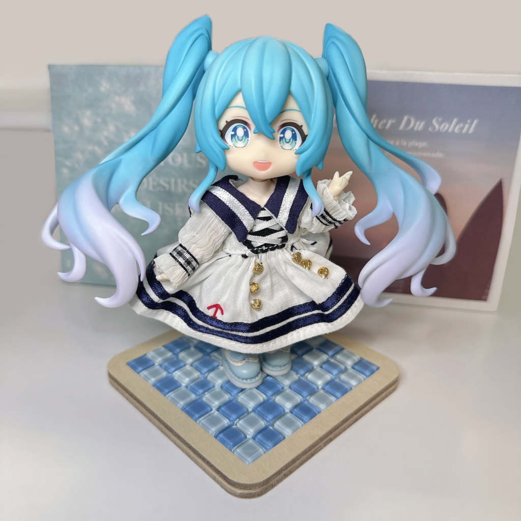 【ガラスタイル】ドールスタンド (ウッドタイプ)