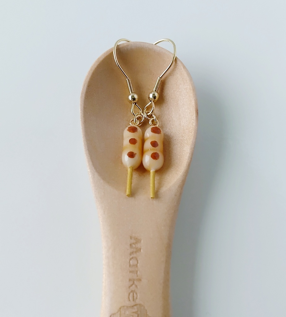 みたらし団子のピアス
