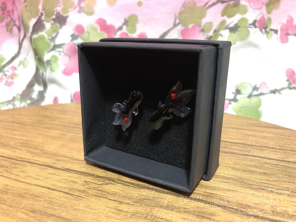【金魚掬いシリーズ】悠々【ピアス】
