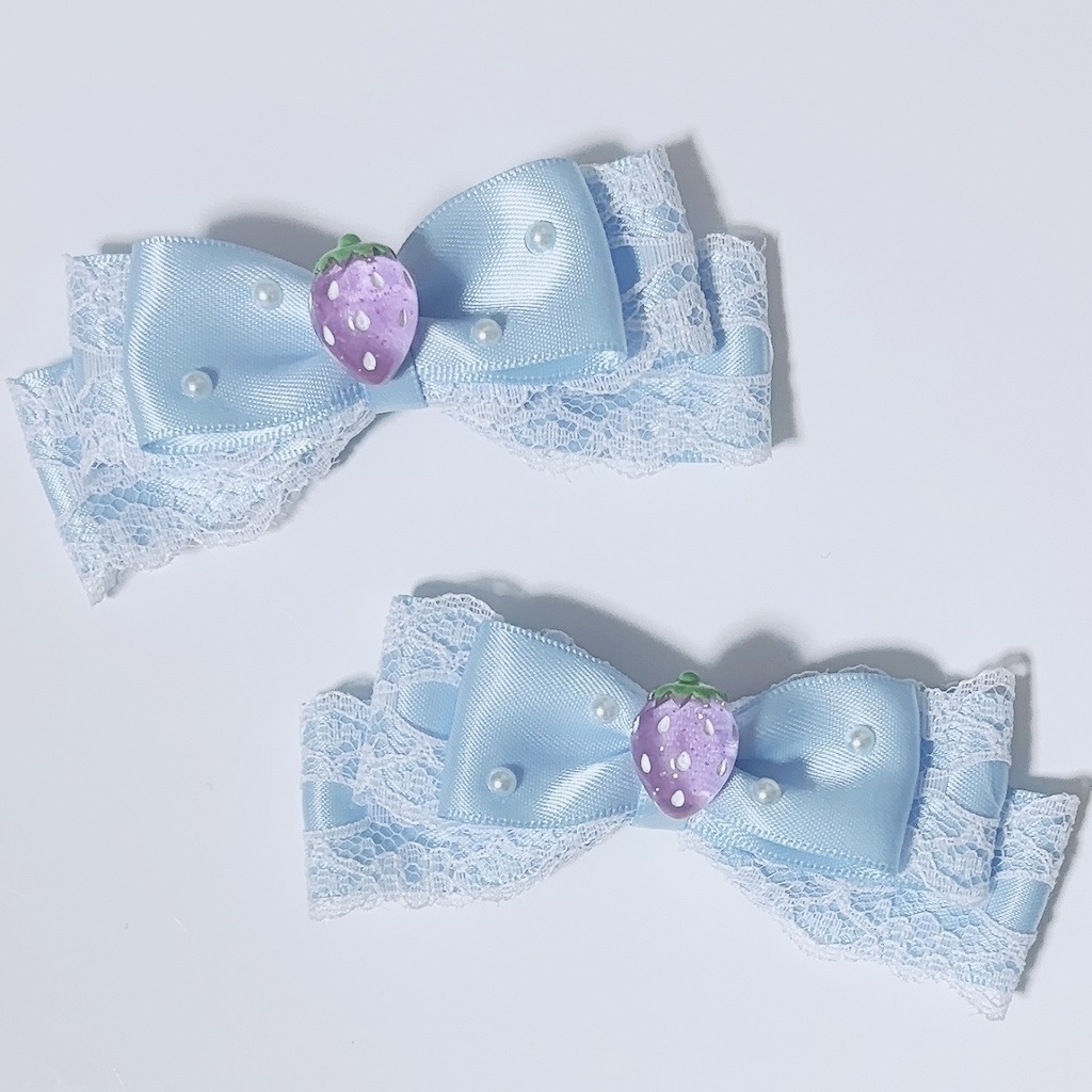 パールリボンヘアクリップ 水色 ホワイト いちご♡量産型地雷系アイドル衣装ヘアメ夢かわいい原宿系推し活アクセサリー推し色ヘアピンオタ活ロリィタロリータ