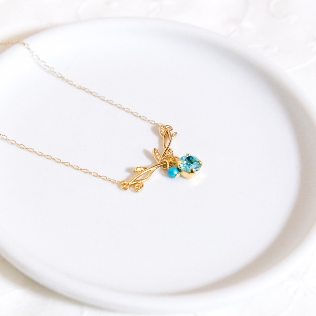 刀剣乱舞イメージ 小枝とクリスタルガラスのネックレス